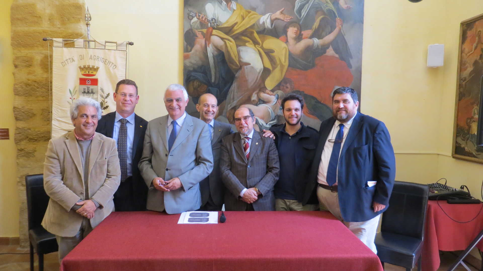 conferenzastampa01-tavolorelatori